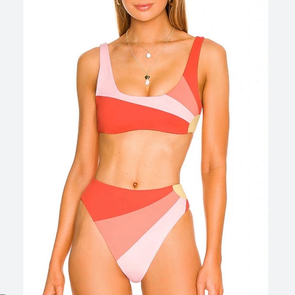 L*SPACE Lizzie Bikini Top in Sunburst - Picture 1 of 5